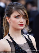 高清组图：《为父寻仇》首映西恩-潘摆酷 格温助阵