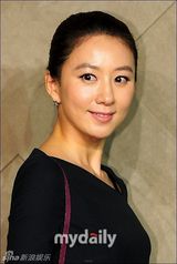 组图：尹恩惠河智苑时尚斗艳 车胜元CNBLUE帅气