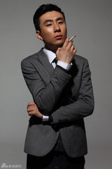 组图：型男于杪鑫写真曝光 展硬汉风魅力十足