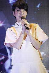 组图：许茹芸跨年开唱 称愿为爱放弃事业