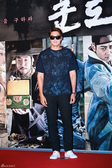 独家：韩影《群盗》试映会 姜东元河正宇等出席