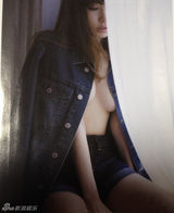 组图：AKB小嶋阳菜真空上杂志 美乳霸气侧漏