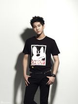 组图：FTISLAND曝最新写真 帅气演绎韩流时尚