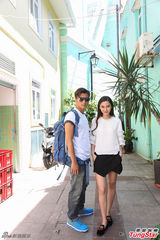 组图：谢霆锋游澳门寻找美食 Angelababy吃不胖