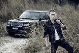 组图：聂远汽车大片展现硬汉粗犷柔情