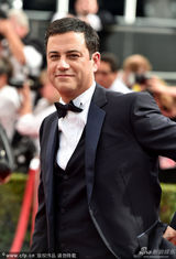 组图：脱口秀主持人Jimmy Kimmel现身