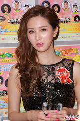 组图：何傲儿担心马赛 麦长青斥放短片者不道德