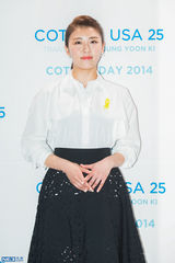 独家高清：河智苑出席活动 黑白搭配显优雅气质