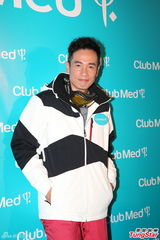 组图：陈豪不清楚TVB裁员 杨洛婷不觉受冷落