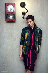 组图：高云翔潮范十足大片 随性本色表情迷人