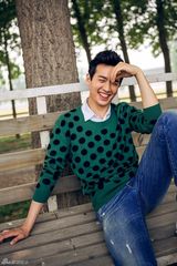 组图：高云翔演绎阳光学院风 嘟嘴眯眼卖萌