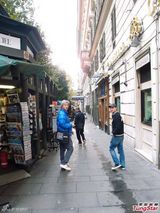 组图：古天乐罗马玩摄影 张家辉街头耍功夫