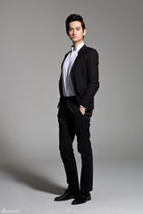 组图：马可曝新写真 第一美人霸气来袭