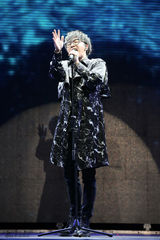 组图：华晨宇演唱会九月举办 3D舞台设计抢眼