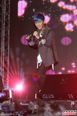 组图：林大晋首场个唱开启 罗志祥监场压阵