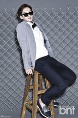 组图：韩团少年共和国写真 尽显青春魅力