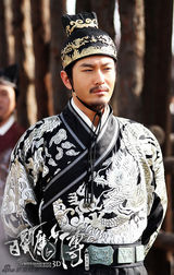 组图：《白发魔女》“双面迷情”海报  范冰冰黄晓明上演相爱相杀