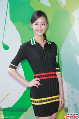 组图：新科港姐秀热辣美腿 不介意出席富豪饭局