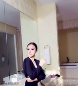 组图：湿露露吴稀儿当众脱衣露点大闹整形医院