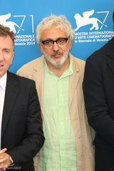 组图：威尼斯评委齐亮相 陈冲美艳搭蒂姆-罗斯