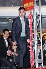 组图：周迅否认怀孕 叶璇称与霍建华为好友