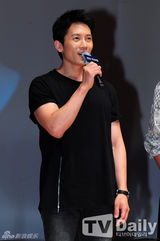 组图：《好朋友》池城朱智勋等与粉丝温馨互动