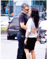 策划：创作天后的爱情路 揭蔡健雅绯闻情史