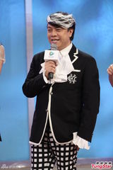 组图：林志玲蕾丝裙秀美腿 曾与蔡康永彻夜长谈