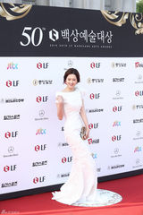 独家高清：又是一年百想红毯 众星云集争奇斗艳