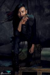 组图：黄义达演唱会概念写真展柔情魅力