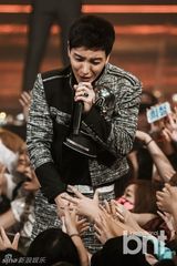 组图：Super Junior回归再夺冠 T-ara等女团性感大对决