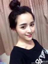 组图：昌大校花张冰婧曝清纯照 浓眉大眼爱卖萌