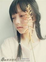 组图：似赵薇何炅合体？大眼清纯萌妹走红网络