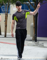 策划：大胸日？美队MAX同天庆生 人间胸器齐聚