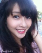 组图：盘点各地武术奇女子：徒手劈砖 以头碎瓦