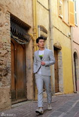 组图：窦骁戛纳街拍写真 清爽帅气展成熟魅力