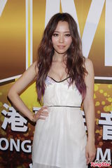 组图：茜拉不知GEM张杰緋闻 姚贝娜赞香港粉丝