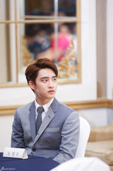 组图：孔孝真带伤上阵携赵寅成宣传新剧