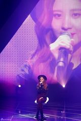 独家：少女时代TTS热辣献唱 下叉劈腿秀舞功