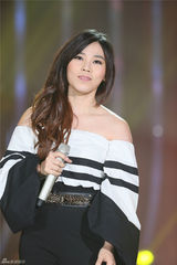 组图：《歌狂》小沈阳摔吉他 尚雯婕返场助阵