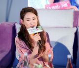 组图：郑伊健周秀娜王菀之《不再说分手》被赞合适情侣观看影片