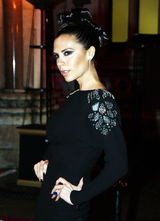 高清组图：维多利亚现身伦敦出席英国时装协会奖