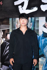 独家：韩影《群盗》试映会 姜东元河正宇等出席