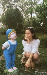 组图：文艺女青年去流浪！江一燕素颜卖萌清纯