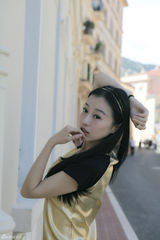 组图：陈籽熹携《恶作剧之吻》远赴戛纳拍大片