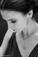 组图:女神也是女强人！俄首位当议员的芭蕾明星