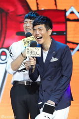 组图：柯震东失恋直面萧亚轩结新欢：祝她幸福