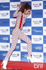 策划：能不能愉快玩耍了！比比韩星谁更囧