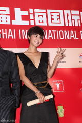 组图：上影节希腊影片获最佳 黄海波新片得奖