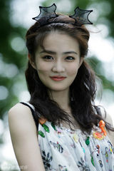 组图：徐璐森女系写真纯净呆萌惹人爱